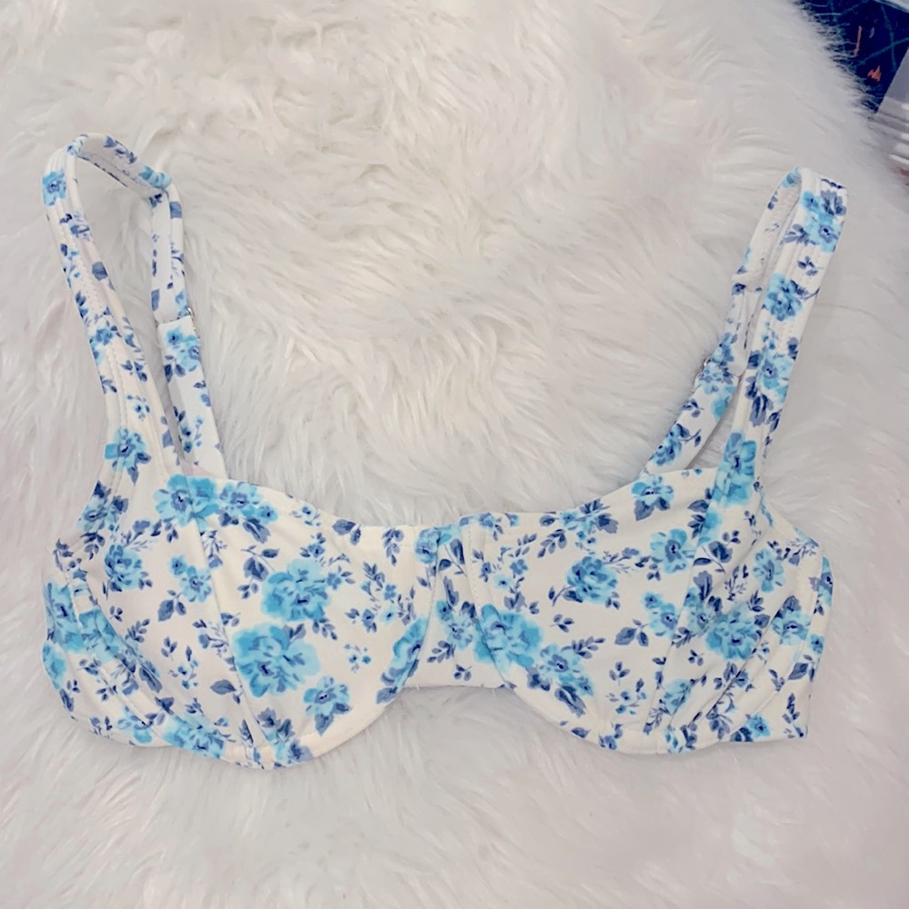 🐳BLUE FLORAL SWIM TOP💙